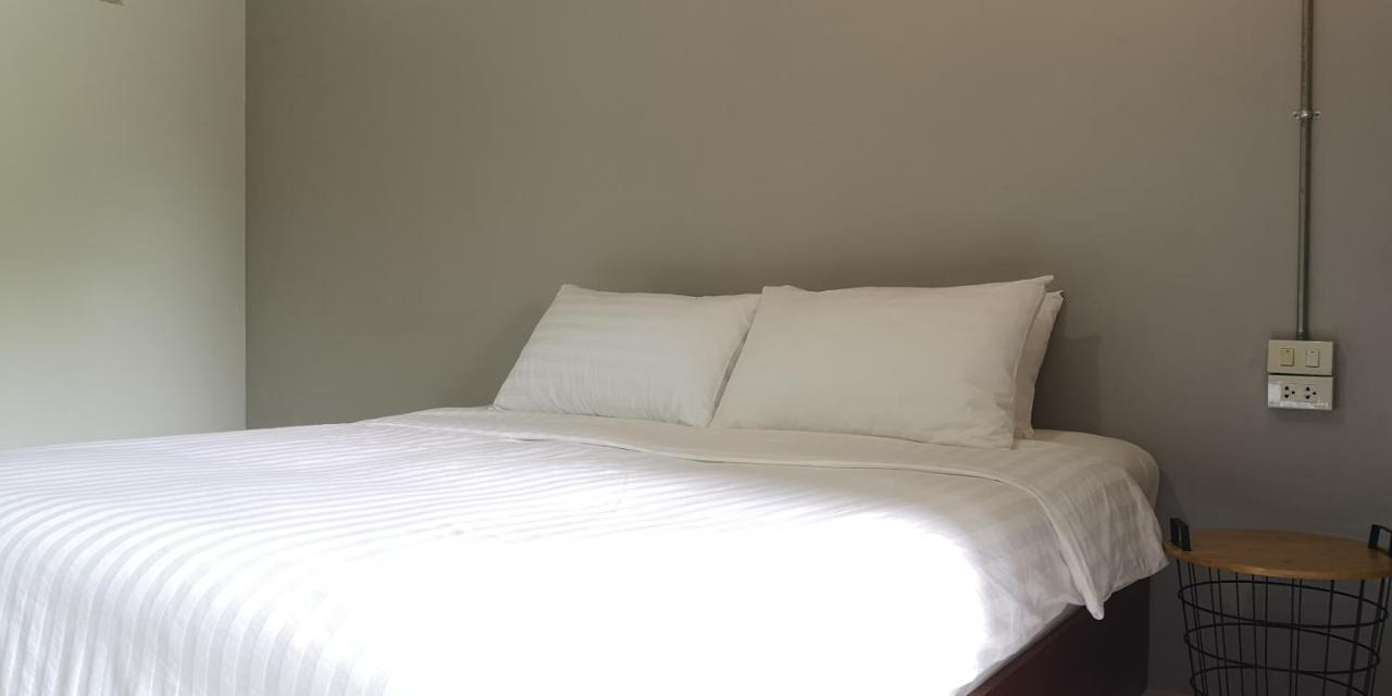 Siri Guesthouse @ Surat Thani Exterior foto