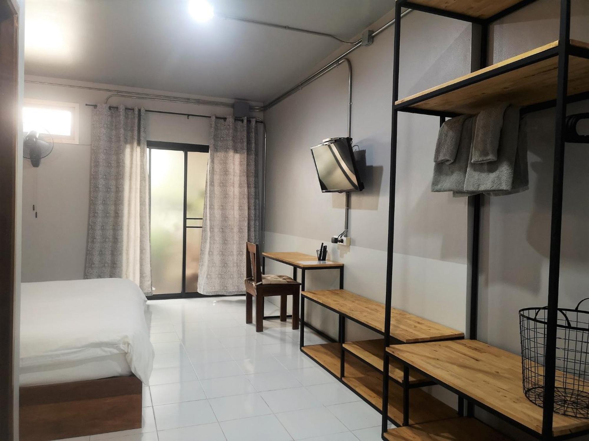 Siri Guesthouse @ Surat Thani Exterior foto